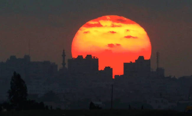 Μέση Ανατολή: «Πόλεμο δια αντιπροσώπων» βλέπει ο Κωνσταντίνος Φίλης